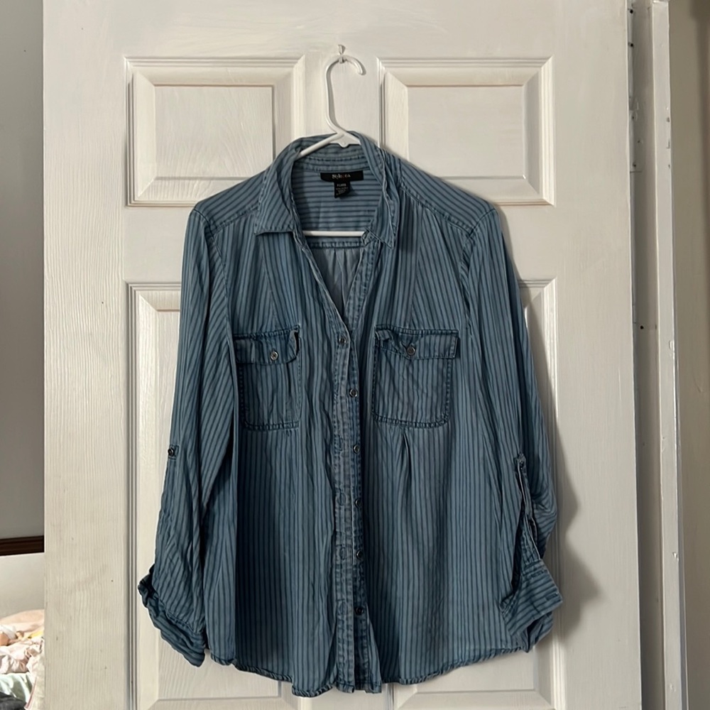 Lightweight casual blouse